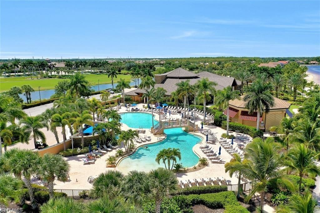 8755 Coastline Ct, Unit 202, Naples, FL 34120 Photo