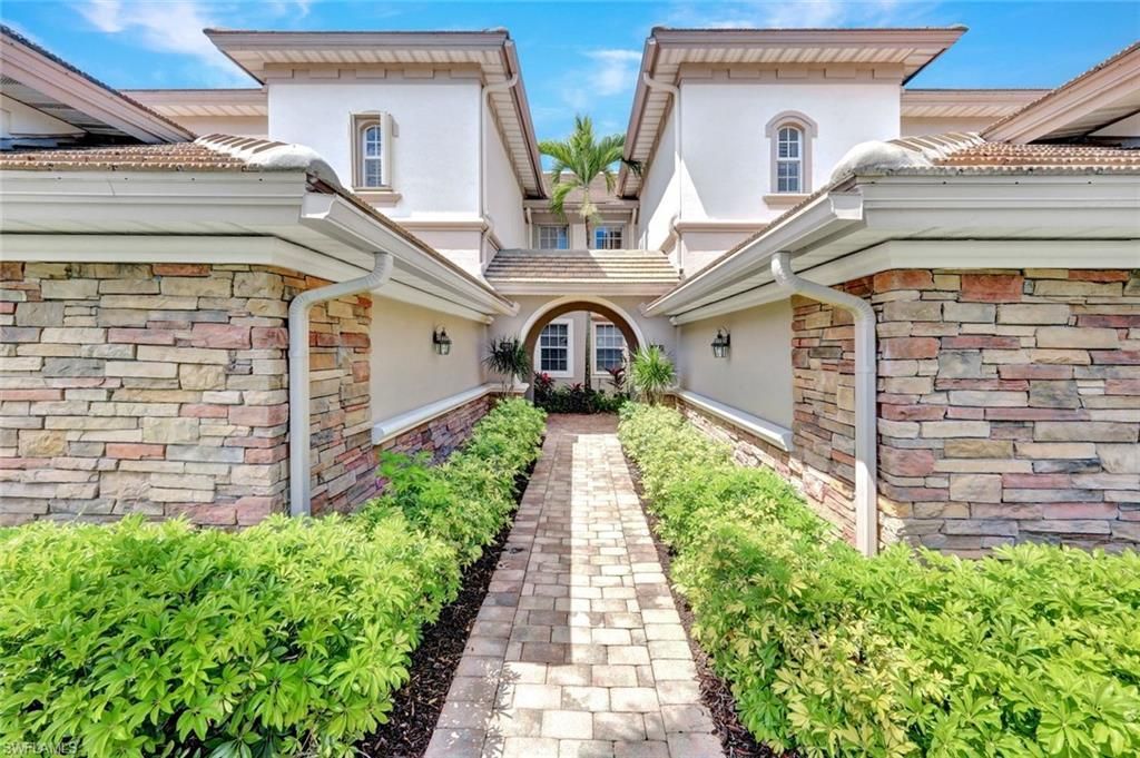 8755 Coastline Ct, Unit 202, Naples, FL 34120 Photo