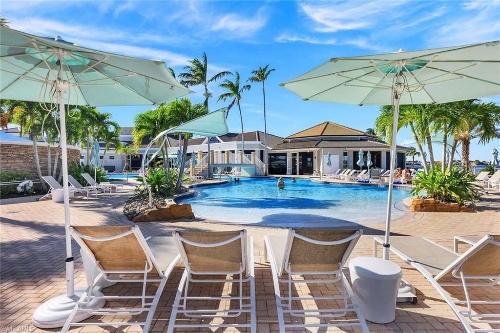 8755 Coastline Ct, Unit 202, Naples, FL 34120 Photo