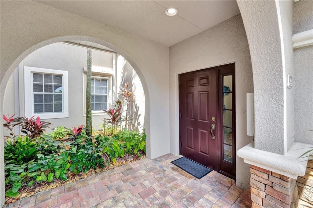 8755 Coastline Ct, Unit 202, Naples, FL 34120 Photo
