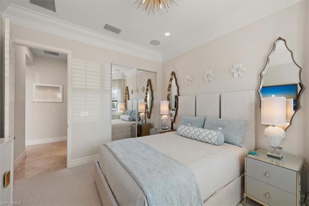 3168 Pacific Dr, Naples, FL 34119 Photo