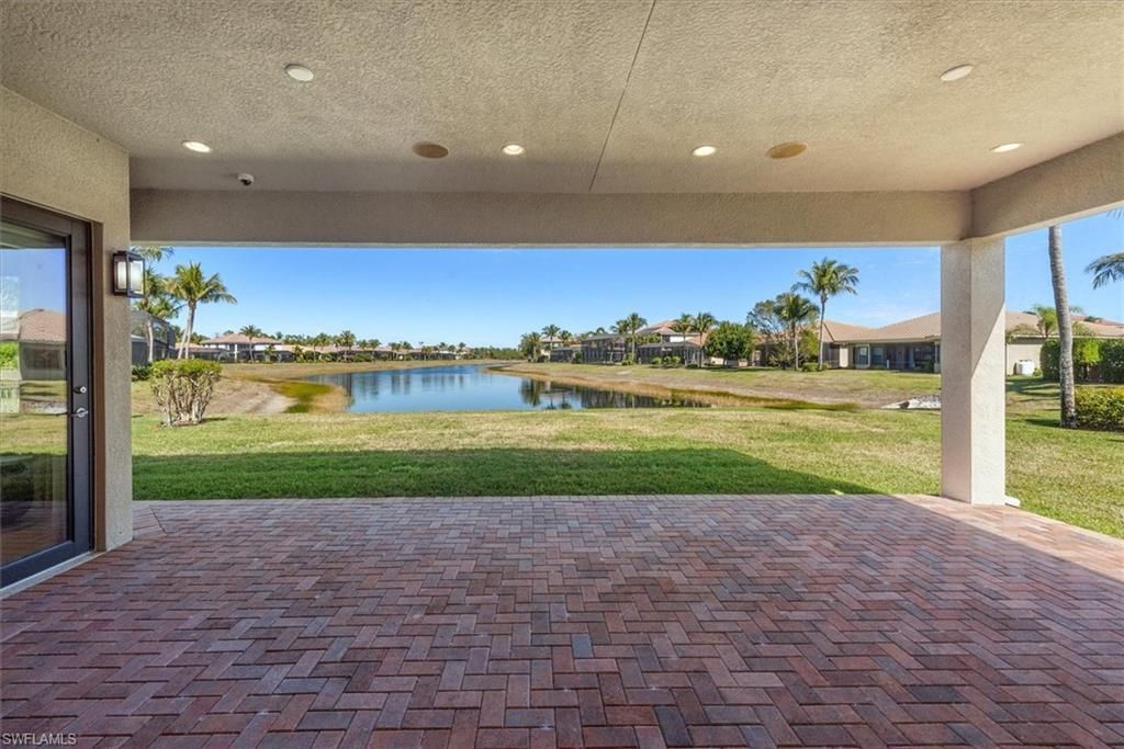 3168 Pacific Dr, Naples, FL 34119 Photo