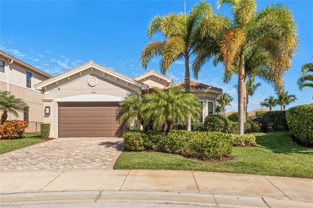 3168 Pacific Dr, Naples, FL 34119 Photo