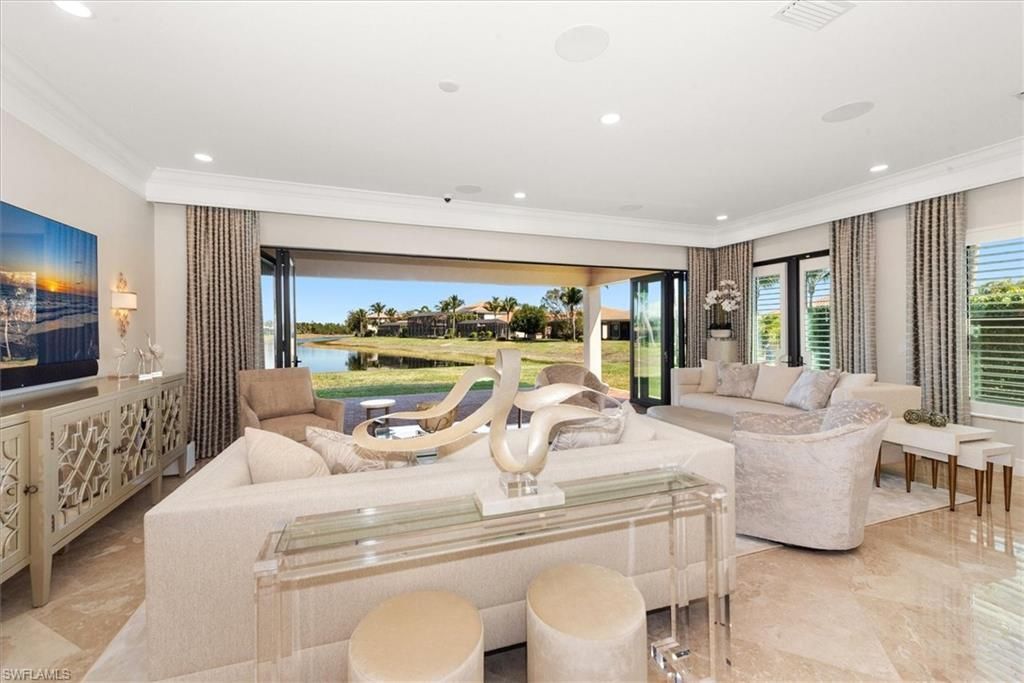 3168 Pacific Dr, Naples, FL 34119 Photo
