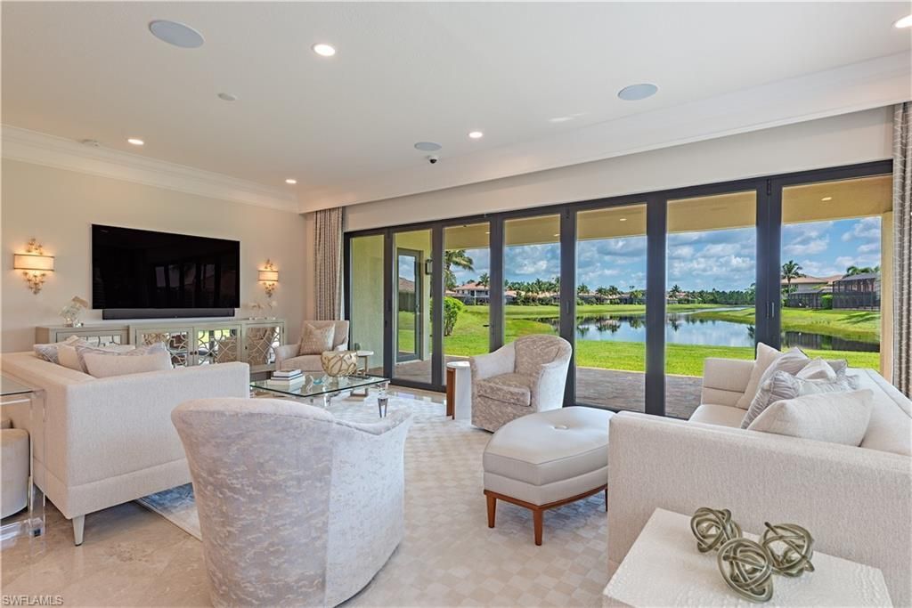 3168 Pacific Dr, Naples, FL 34119 Photo