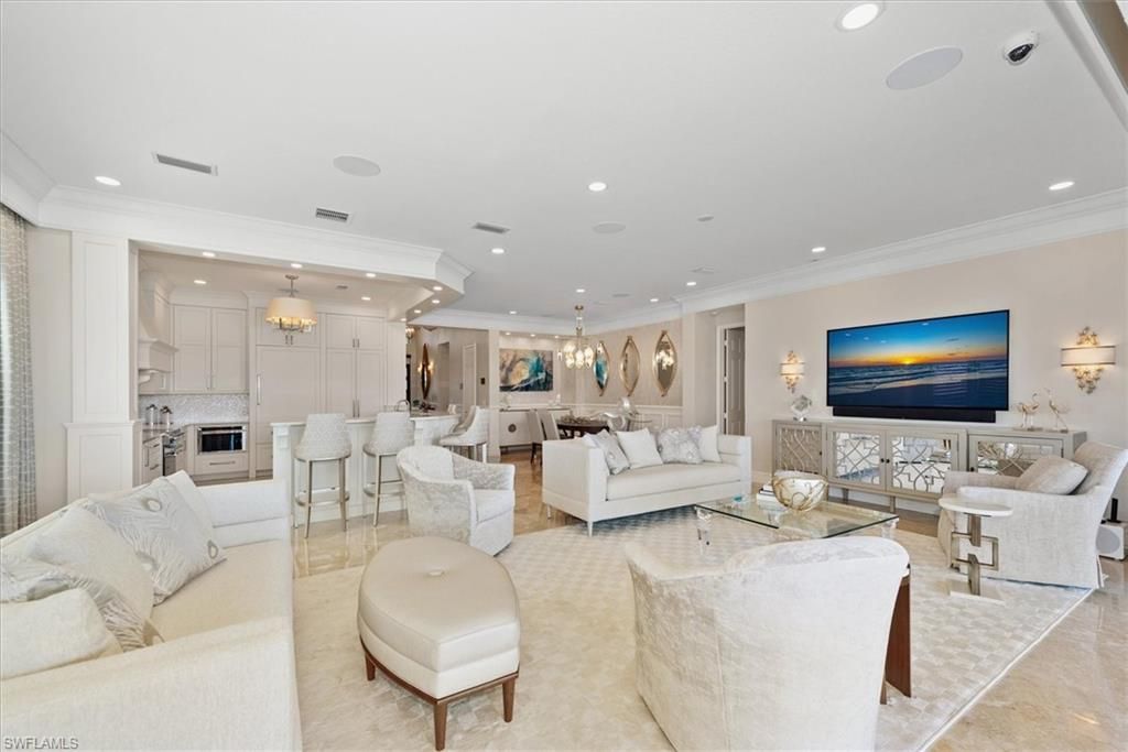 3168 Pacific Dr, Naples, FL 34119 Photo