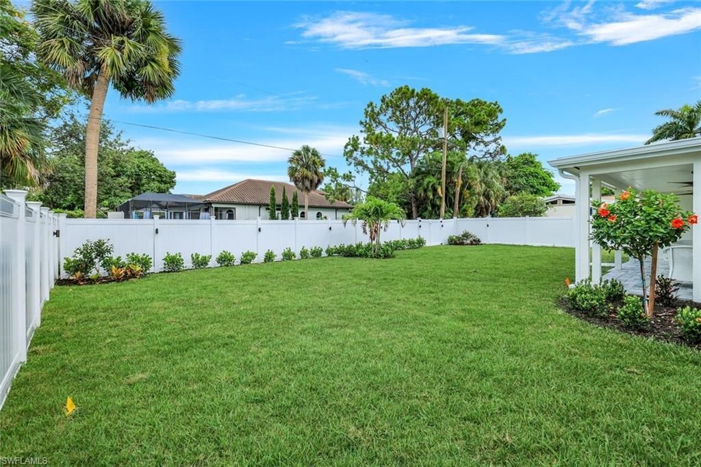 975 22nd Ave N, Naples, FL 34103 Photo