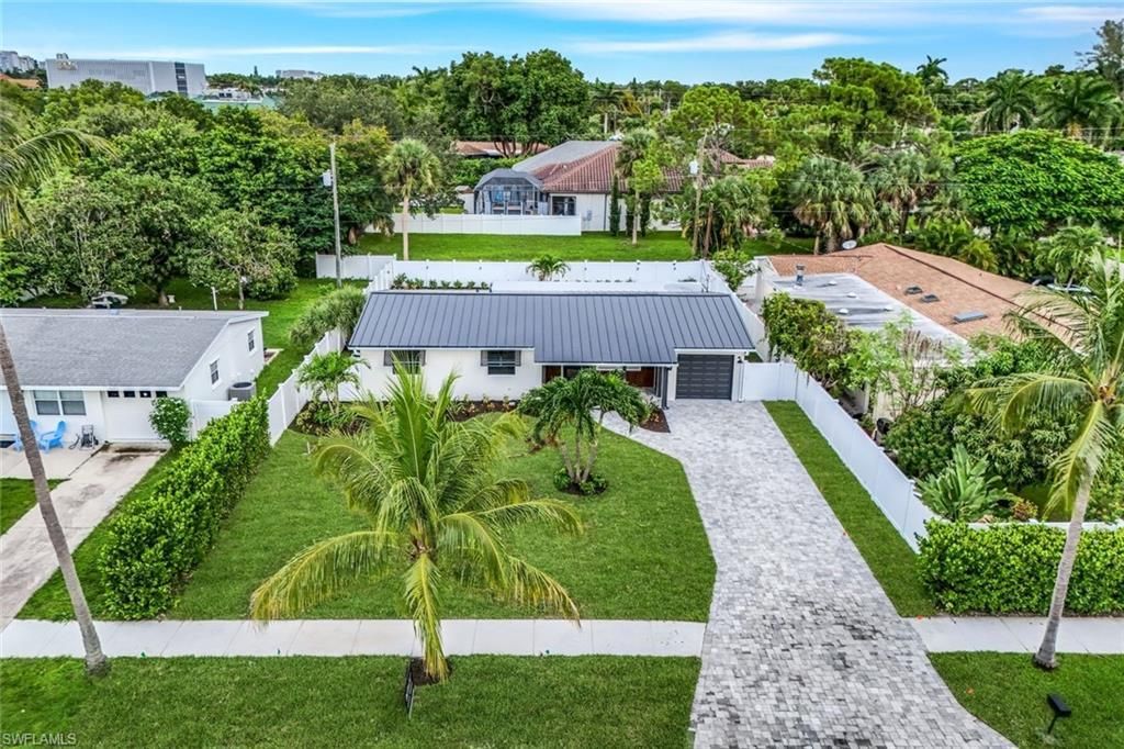 975 22nd Ave N, Naples, FL 34103 Photo