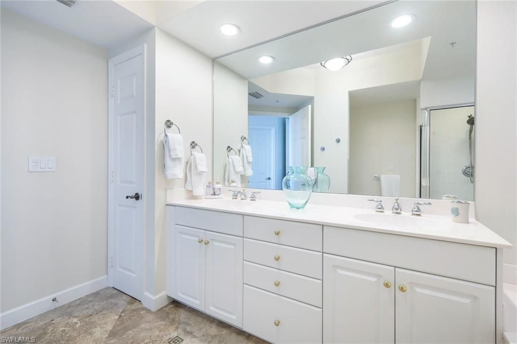 300 Dunes Blvd, Unit PH-5, Naples, FL 34110 Photo