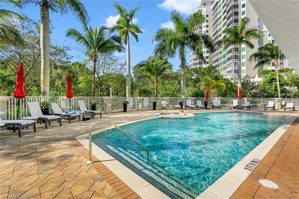 300 Dunes Blvd, Unit PH-5, Naples, FL 34110 Photo