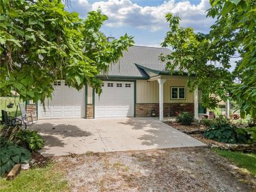 1010 Lakesite Road, Maysville, MO 64469