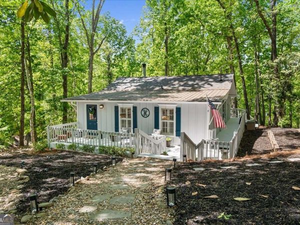 6551 Bermuda Lane, Flowery Branch, GA 30542