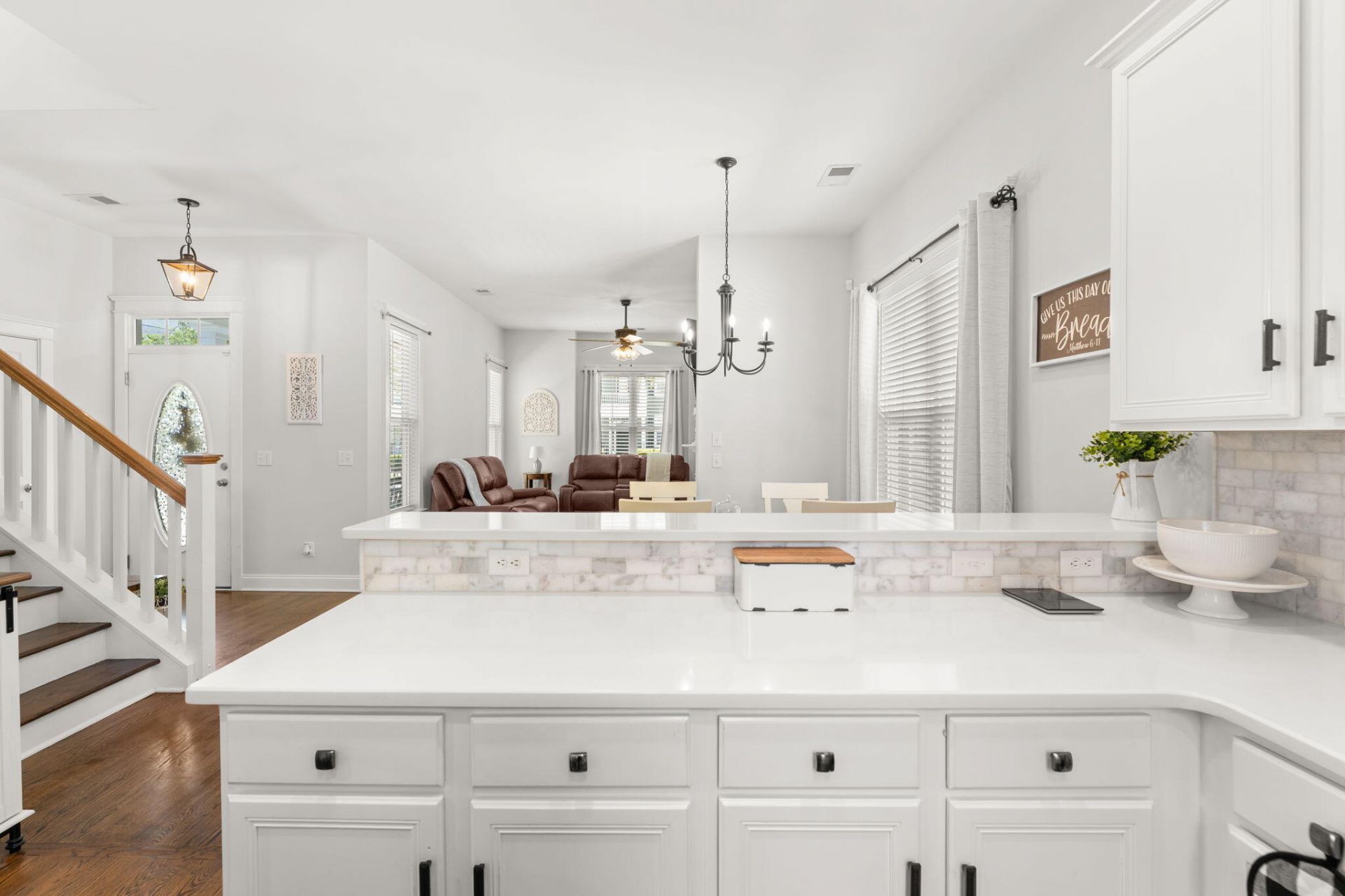 213 Hydrangea Street Photo 14