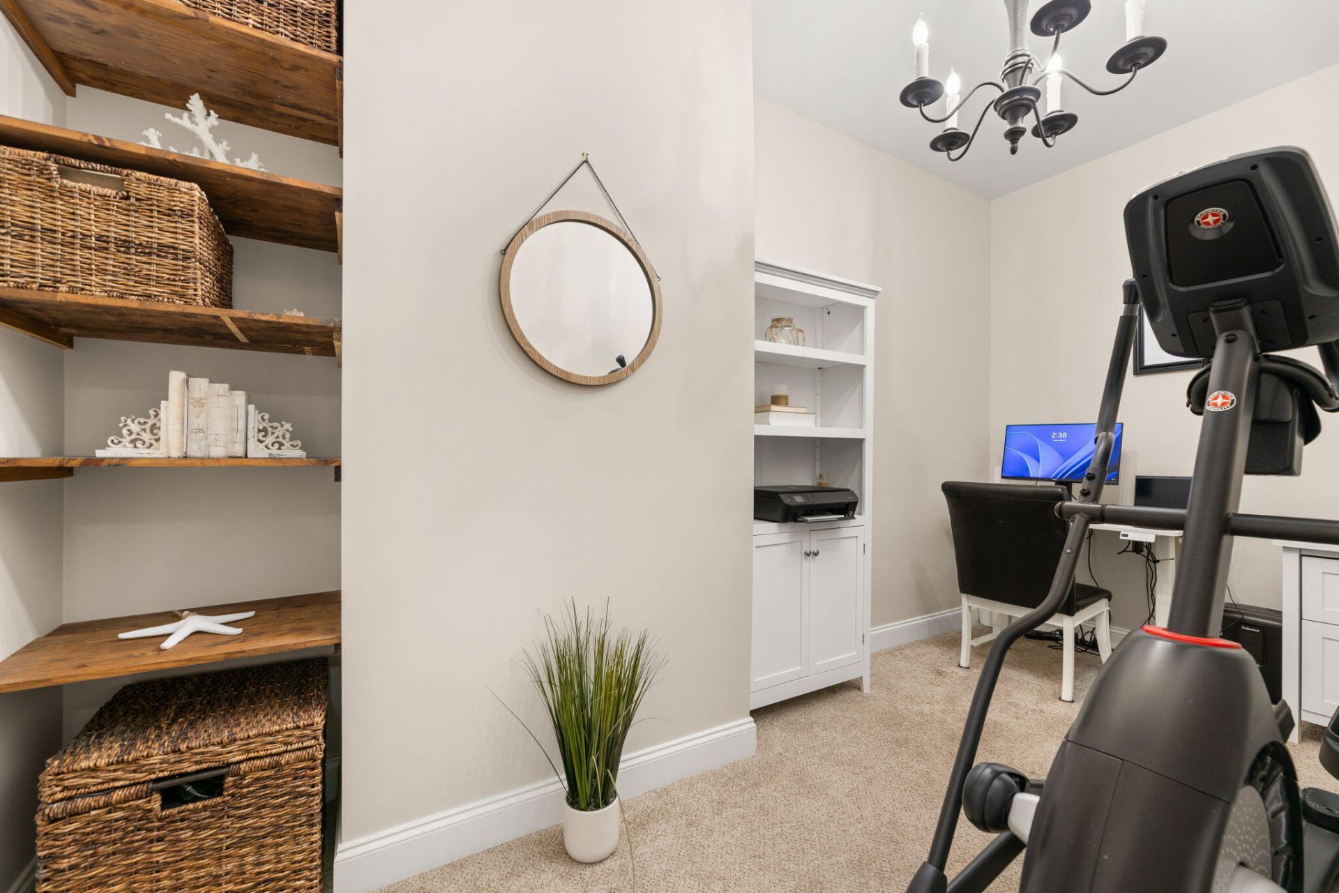 213 Hydrangea Street Photo 27