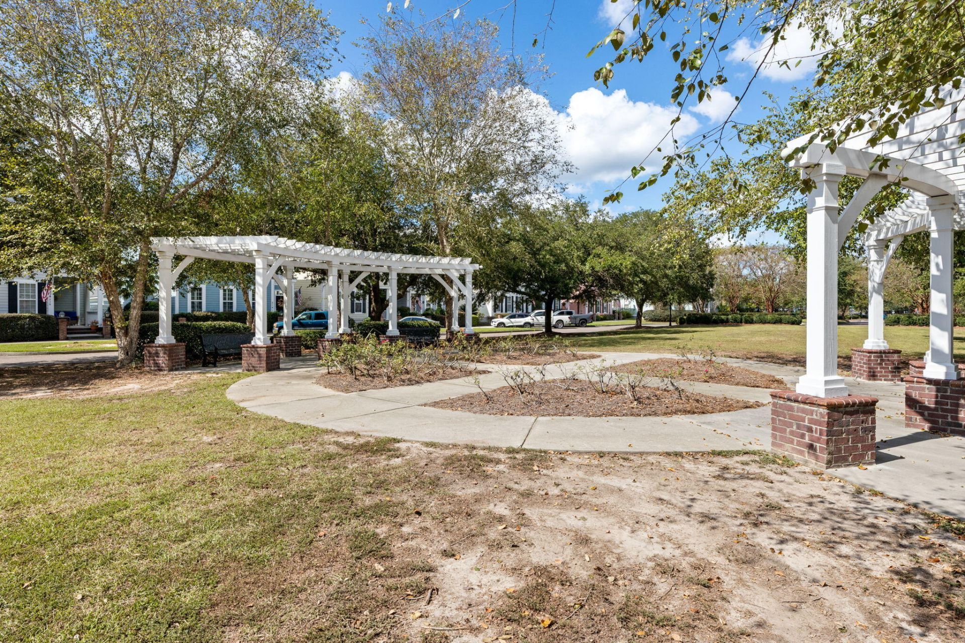 213 Hydrangea Street Photo 37