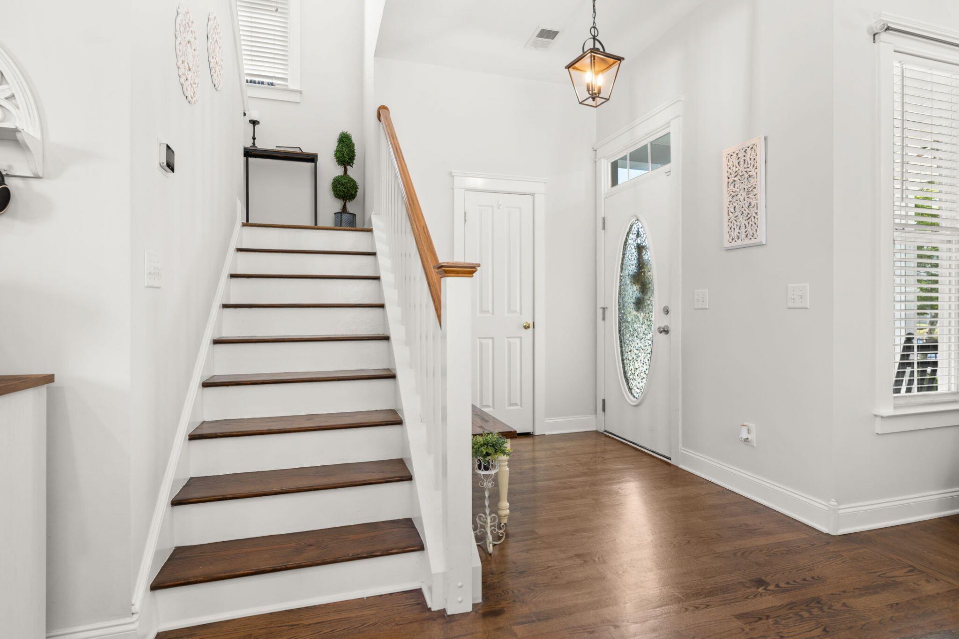 213 Hydrangea Street Photo 6