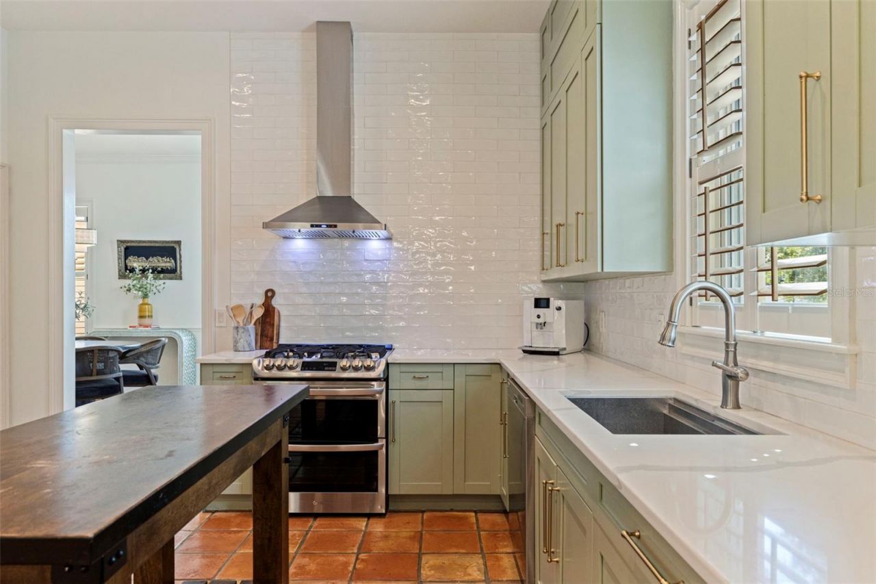 6509 Stonington Drive S, Tampa, FL 33647 Photo