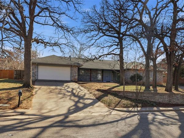 1212 Ridgecrest Road, Edmond, OK 73013