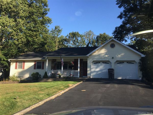 5 Scaglione Court , Highland Mills, NY 10930