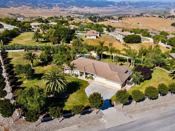 303 Taryn Court, Hollister, CA 95023