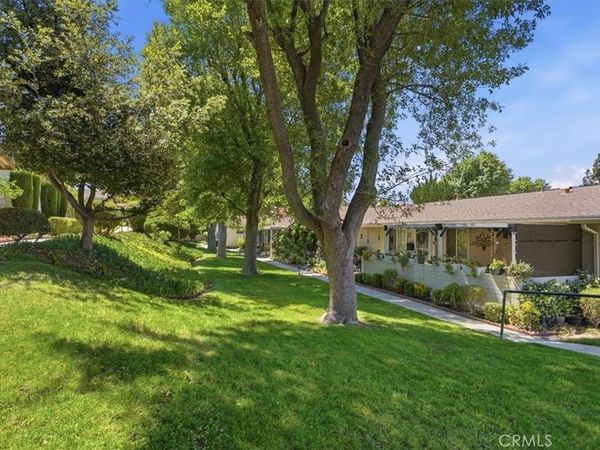 26831 Avenue Of The Oaks, Unit A, Newhall, CA 91321