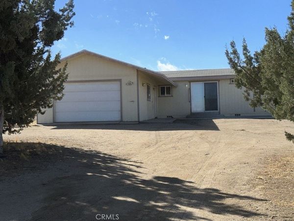 9274 Terrace View Road, Phelan, CA 92371