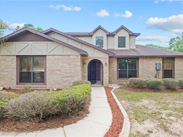 4121 Lake Circle S, Mobile, AL 36693