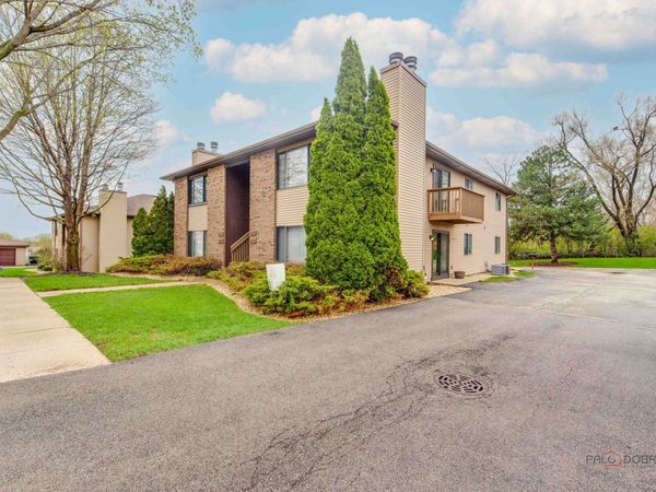 1115 Kane Street , Unit 1115, South Elgin, IL 60177