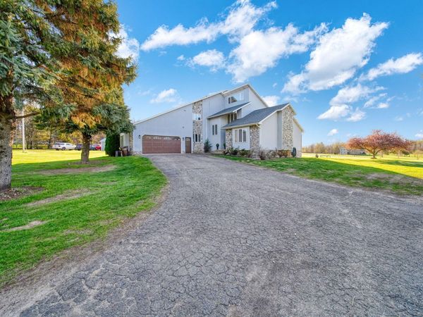 7551 Tucker Lane, Jackson, MI 49201