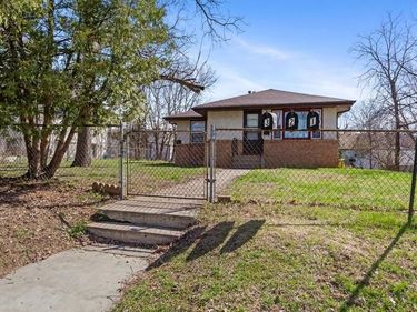 5347 4th Street NE, Fridley, MN 55421