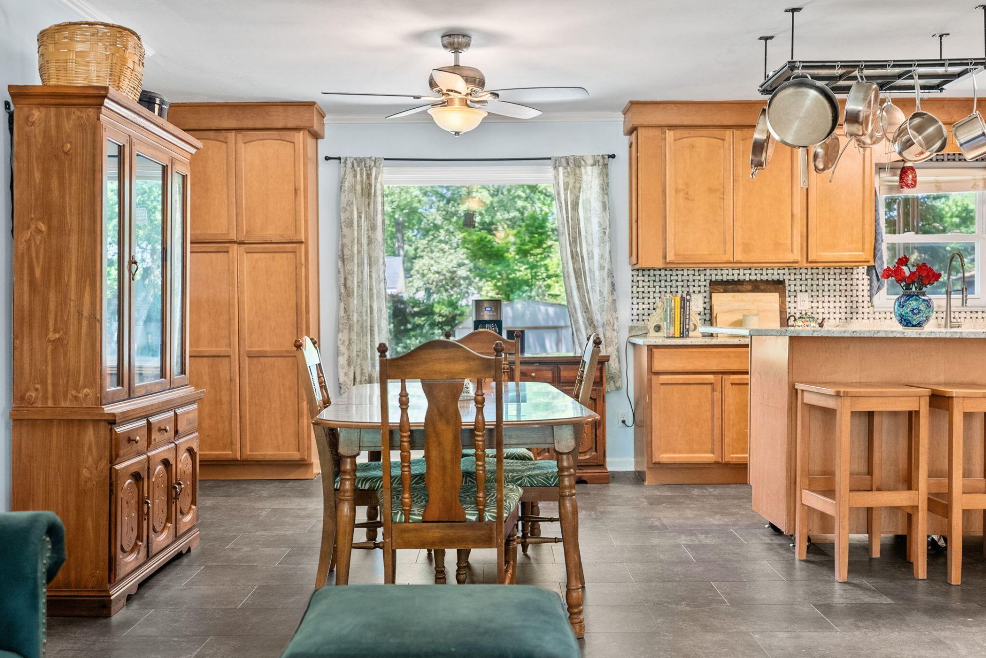 512 Dogwood Circle Photo 17