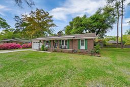 512 Dogwood Circle photo 4