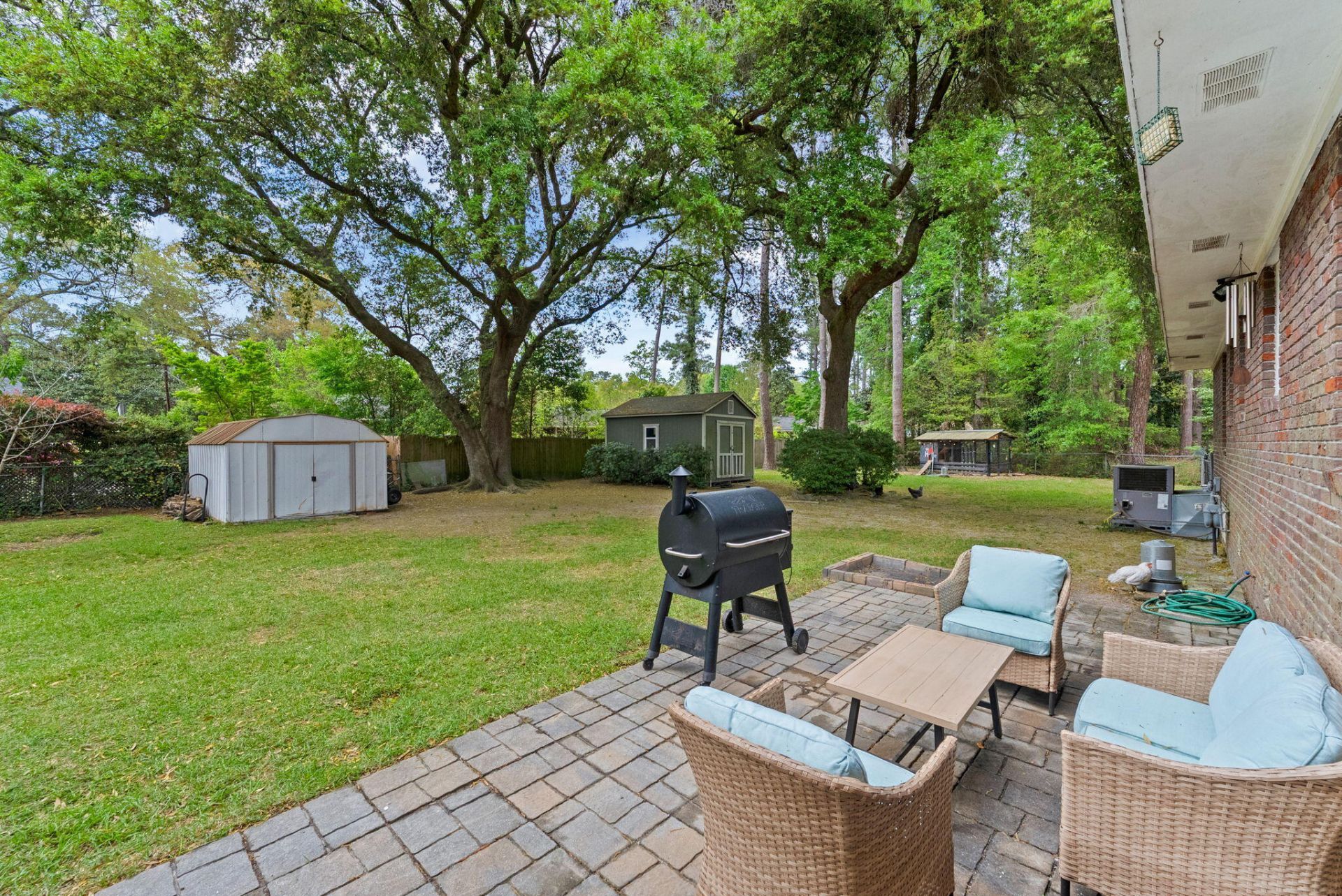 512 Dogwood Circle Photo 32