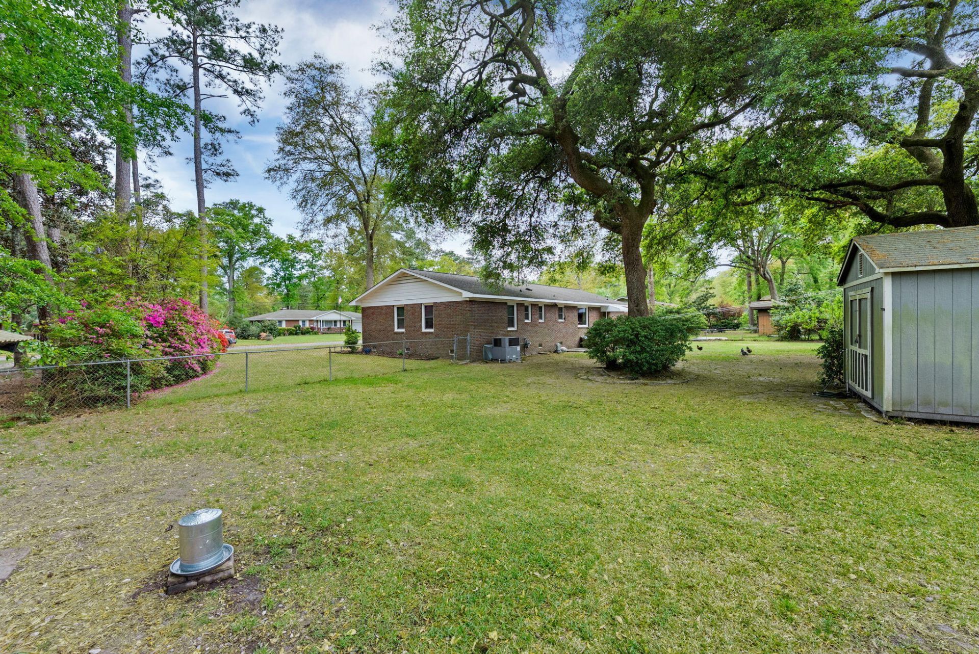 512 Dogwood Circle Photo 33