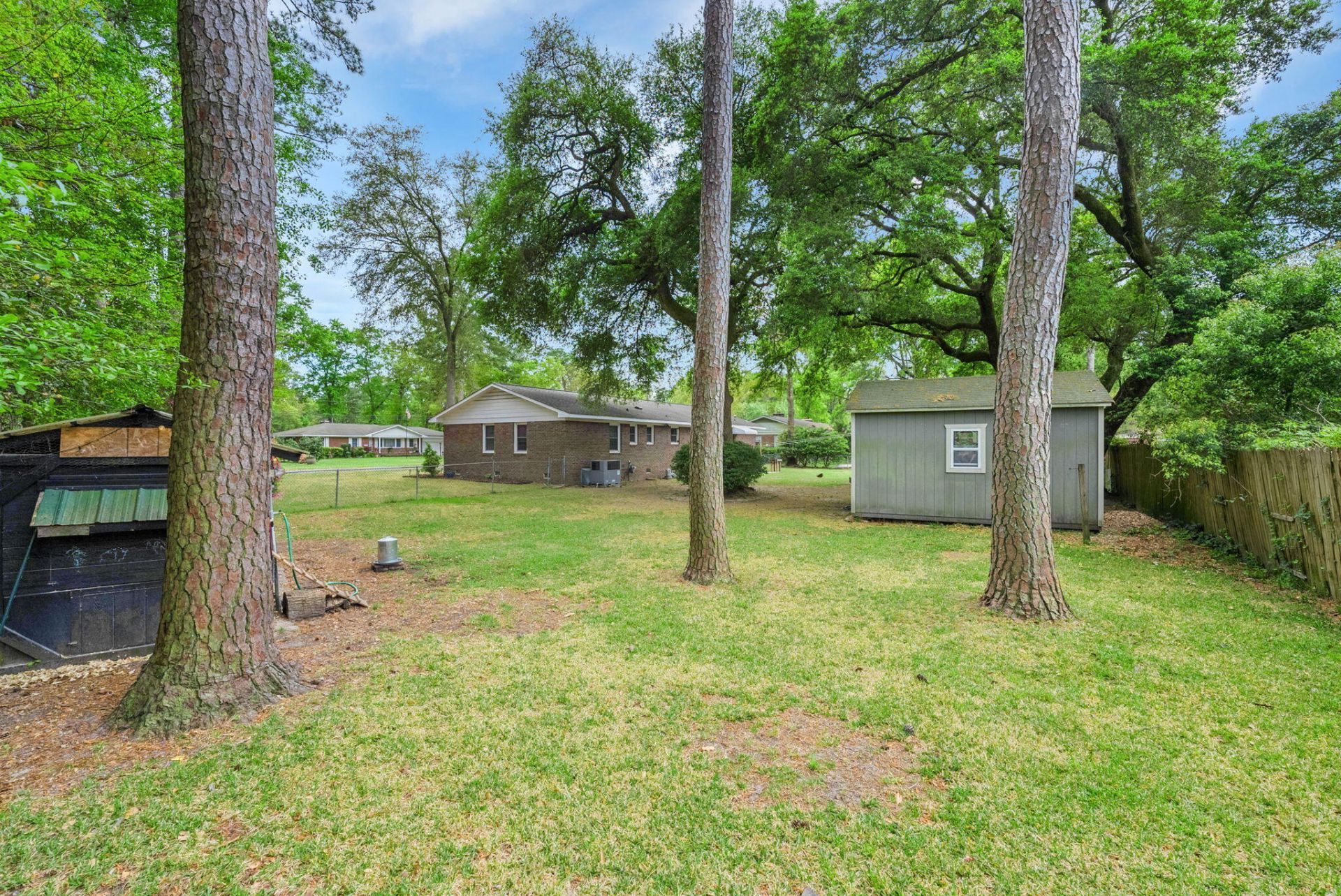 512 Dogwood Circle Photo 35