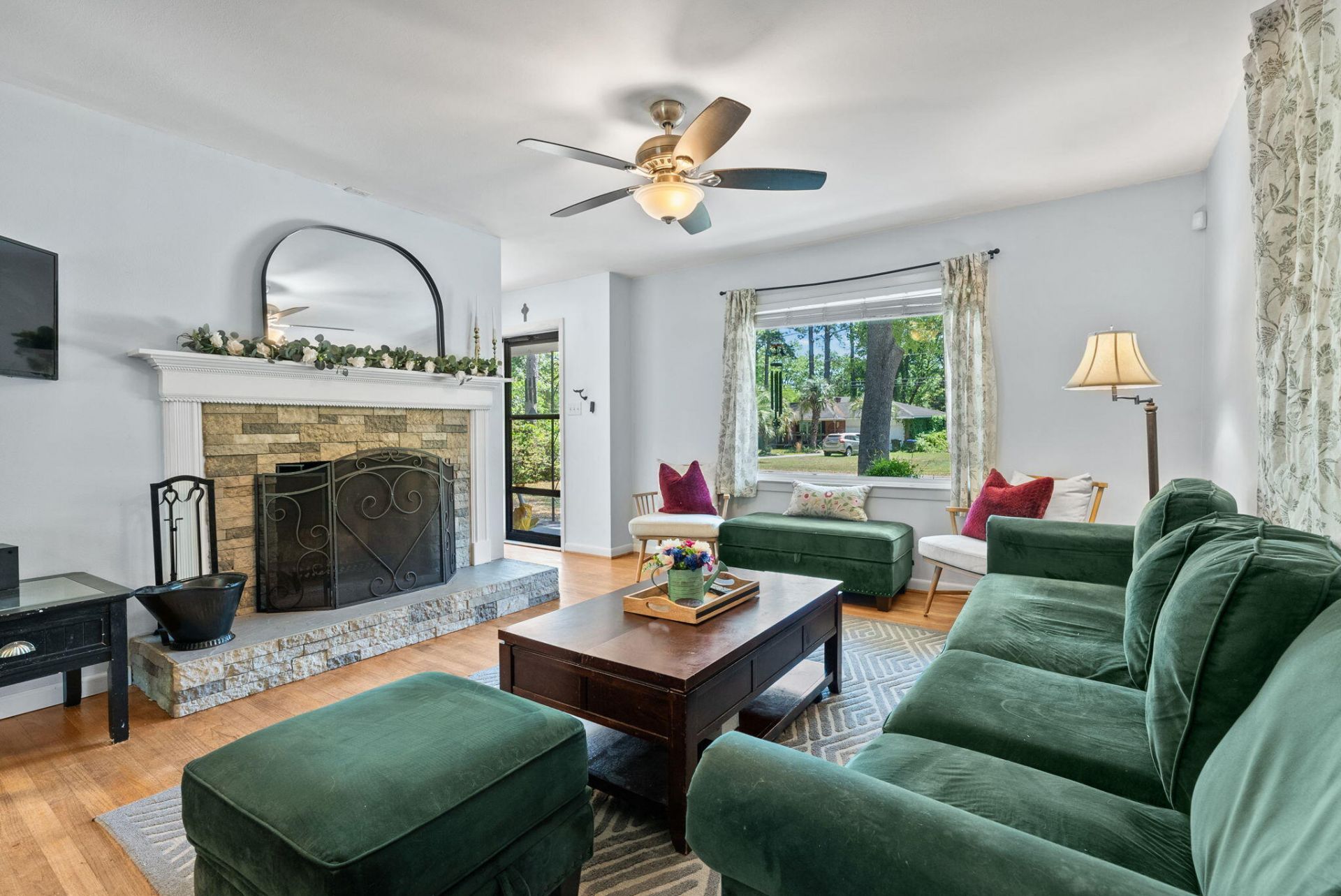 512 Dogwood Circle Photo 8