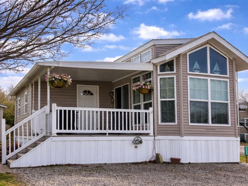 1920 S Bayshore, Unit 52, Marblehead, OH 43440 Photo 1