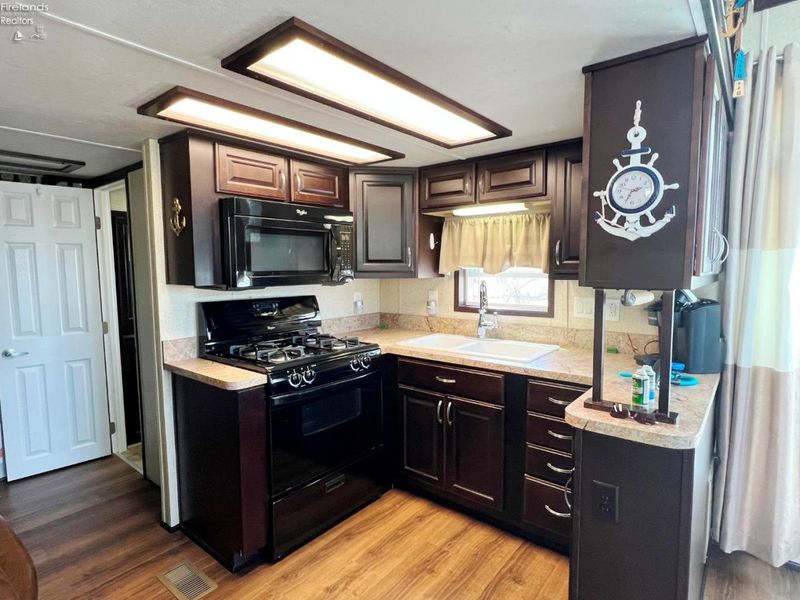 1920 S Bayshore, Unit 52, Marblehead, OH 43440 Photo 7