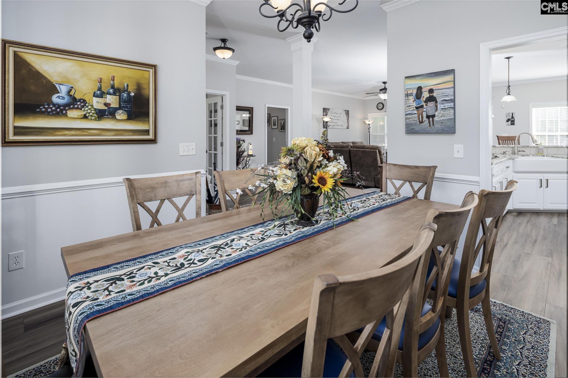 988 Veterans Row Photo 11