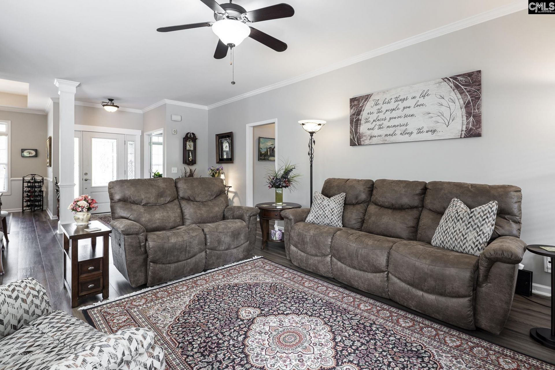 988 Veterans Row Photo 20