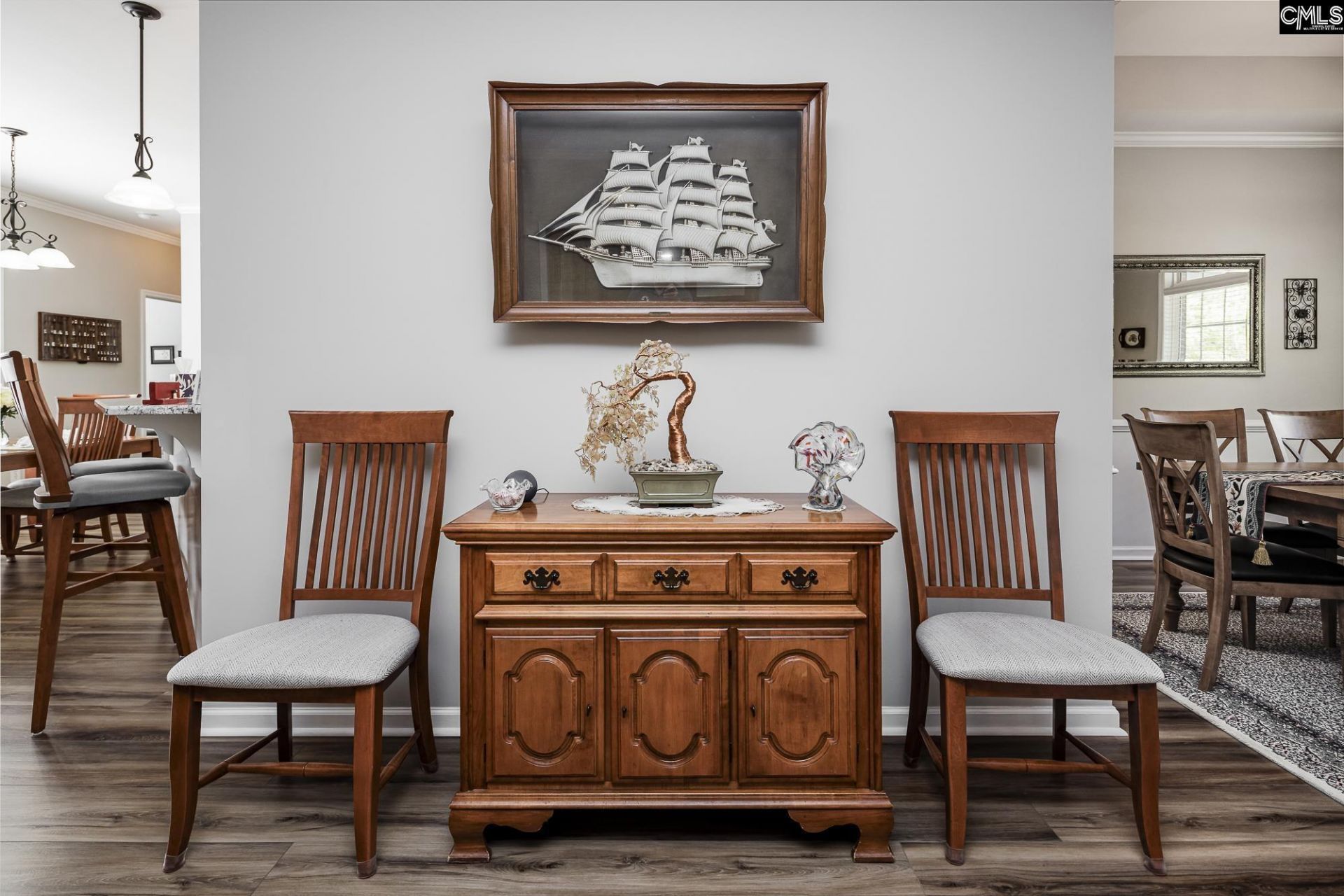 988 Veterans Row Photo 21