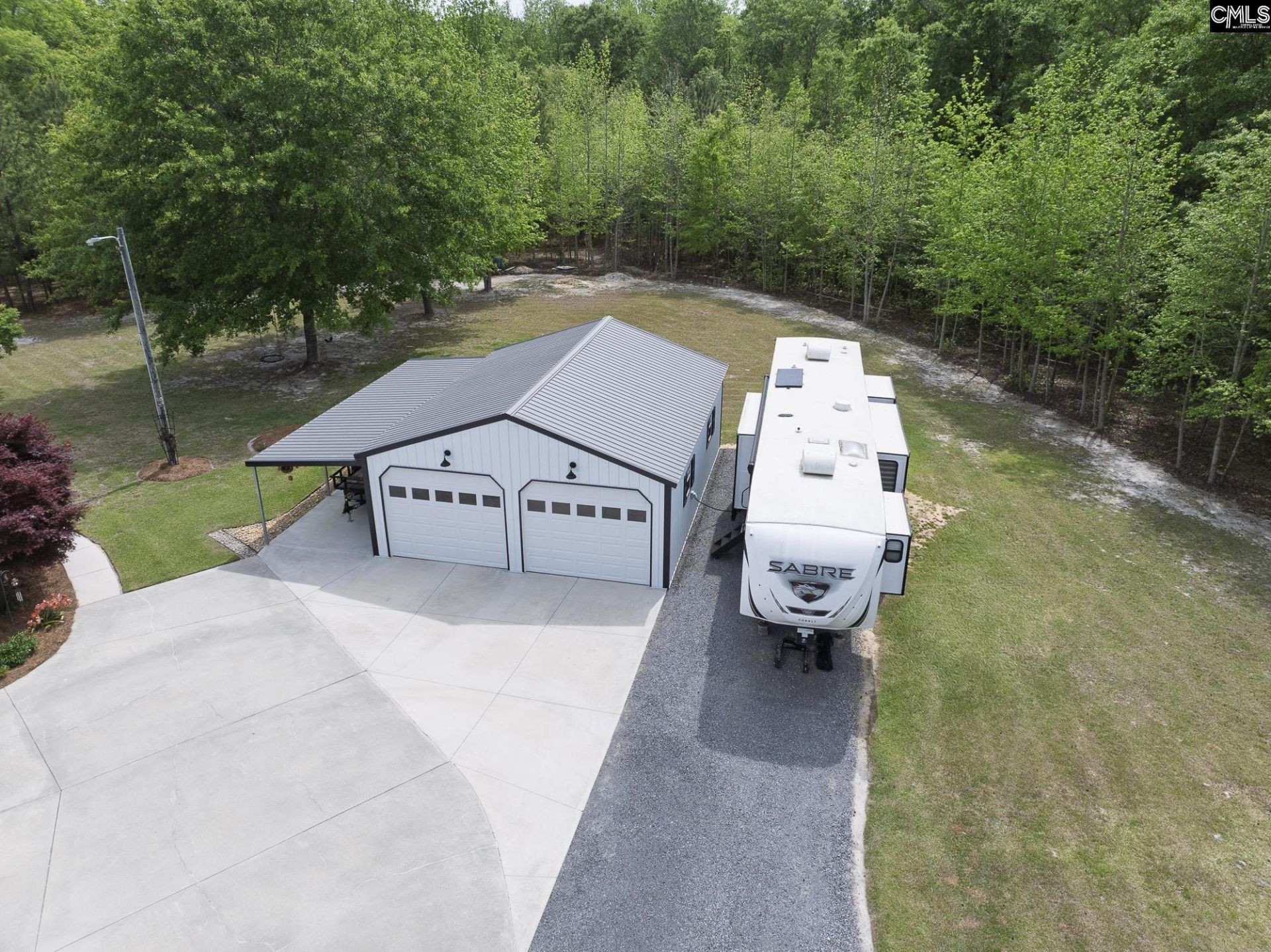 988 Veterans Row Photo 53