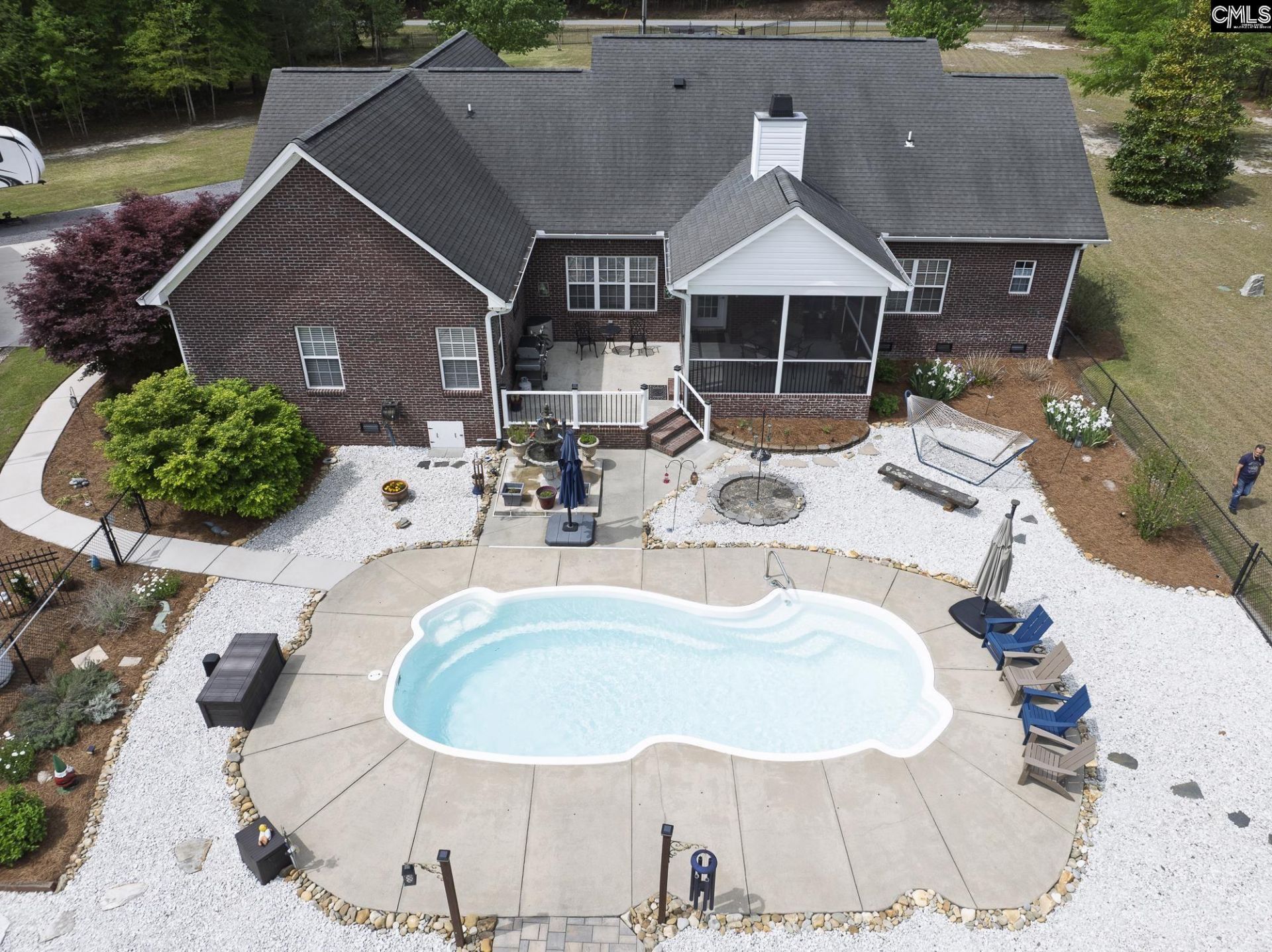 988 Veterans Row Photo 55