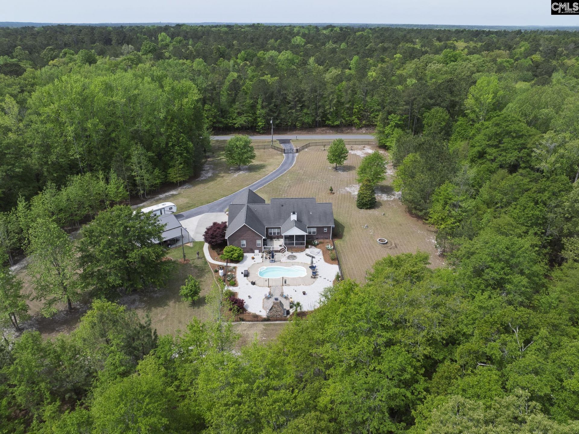 988 Veterans Row Photo 56