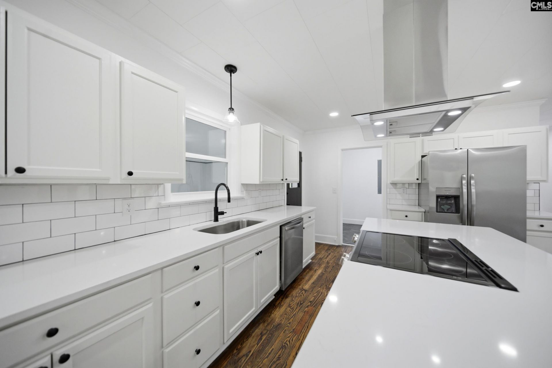 907 Amelia Street  Photo 11