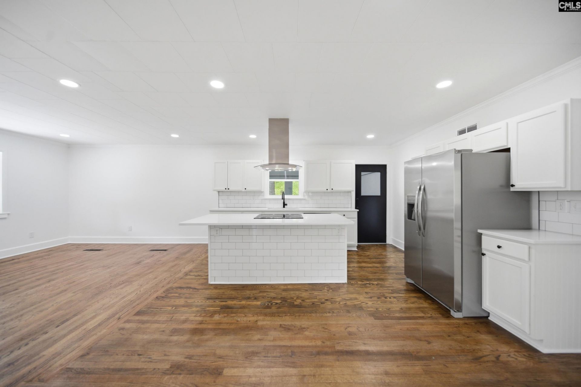 907 Amelia Street  Photo 14