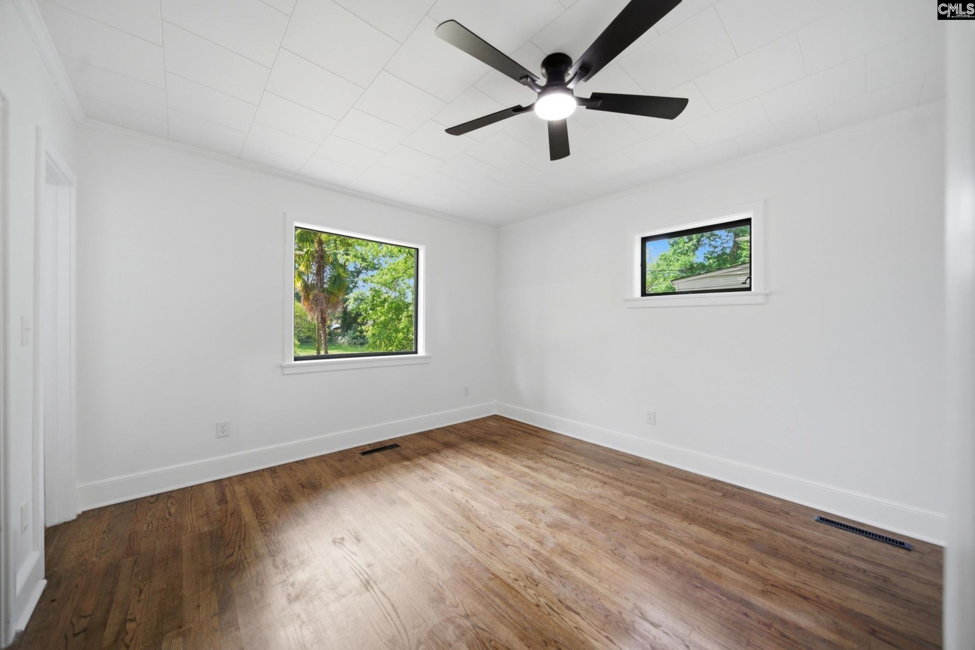 907 Amelia Street  Photo 28