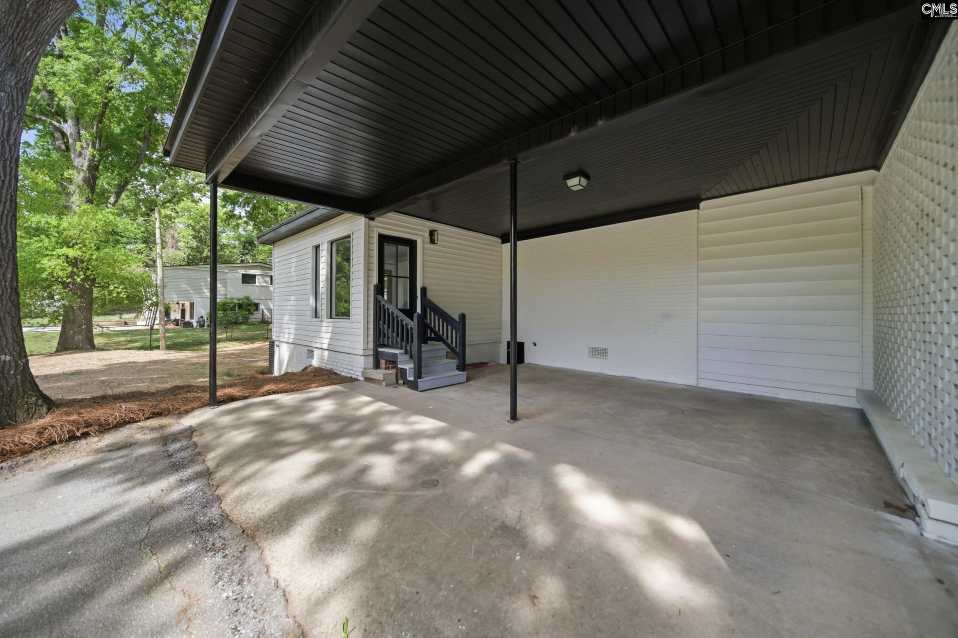 907 Amelia Street  Photo 42