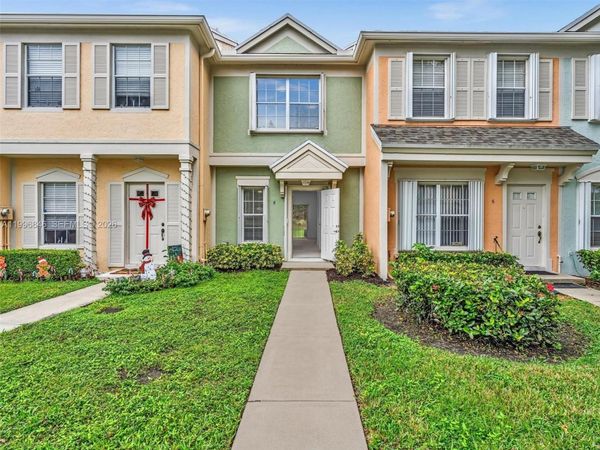 8 Key West Ct, Unit 8, Weston, FL 33326