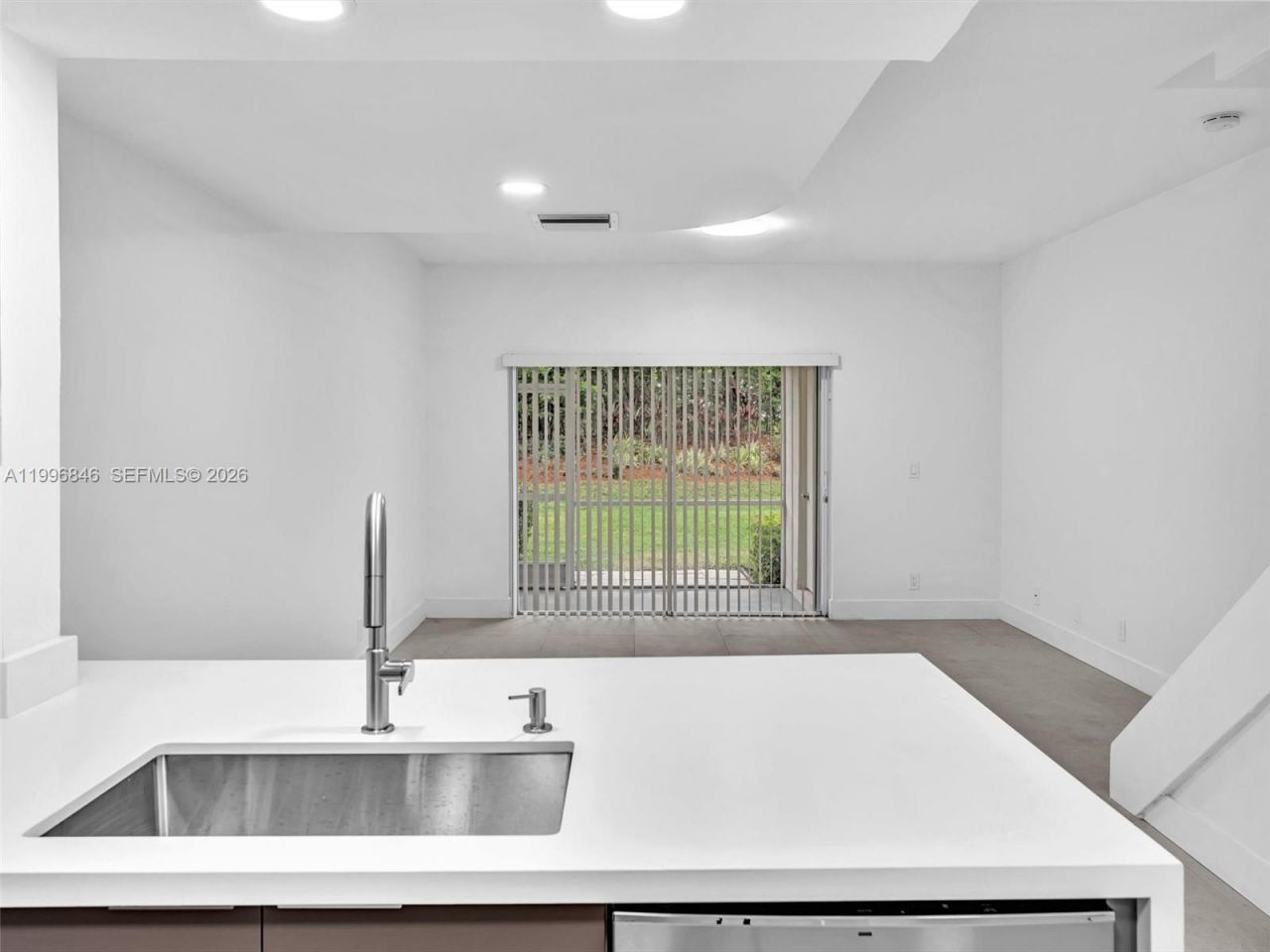 8 Key West Ct, Unit 8, Weston, FL 33326 Photo